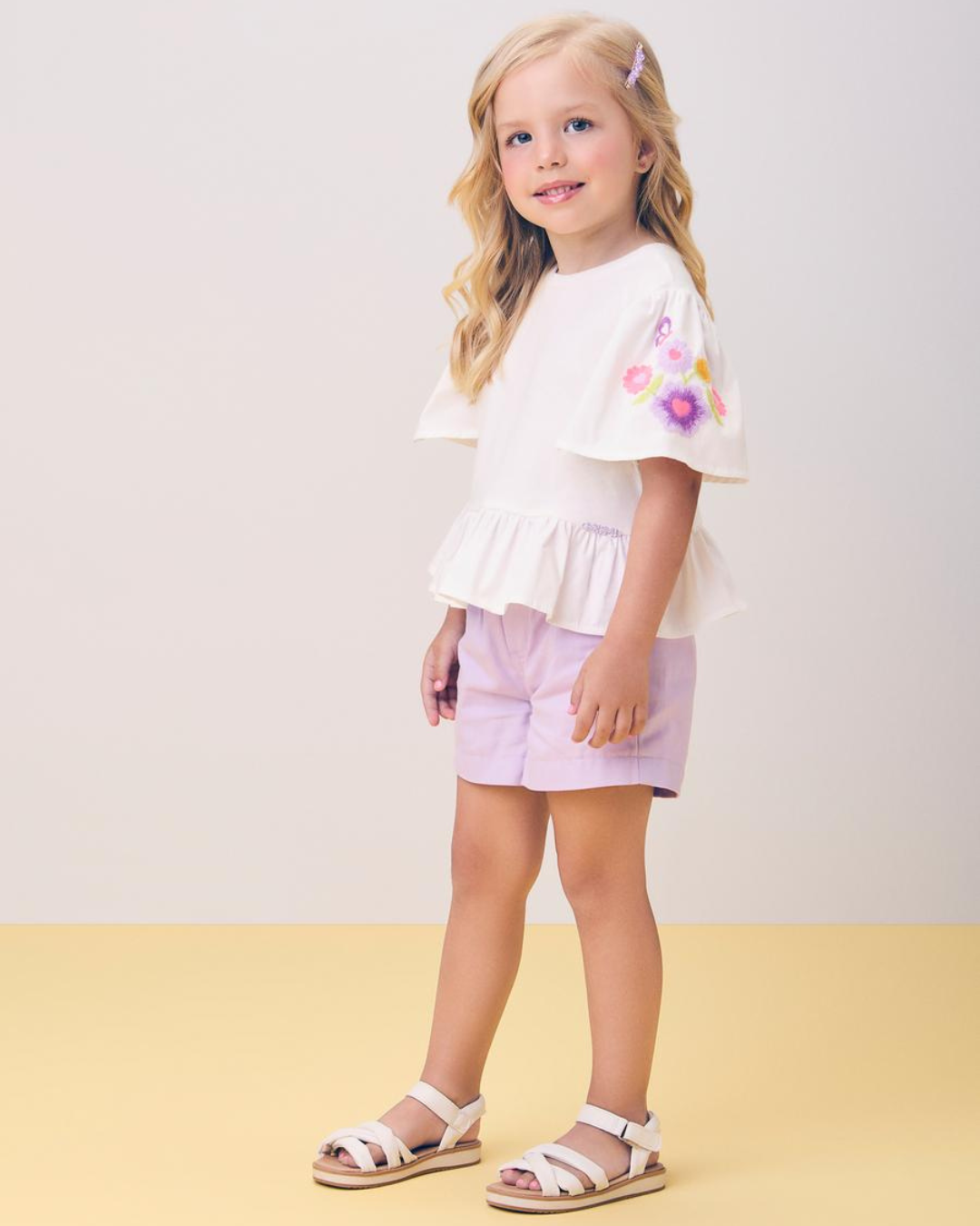 Conjunto Infantil Blusa Mangas Bordadas e Shorts Lilás - Momi
