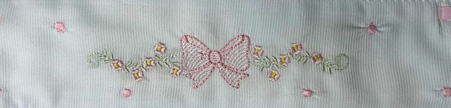 Kit 3 Fraldinhas Boca Bebê Luxo Bordadas Lacinhos Rosa - Roana