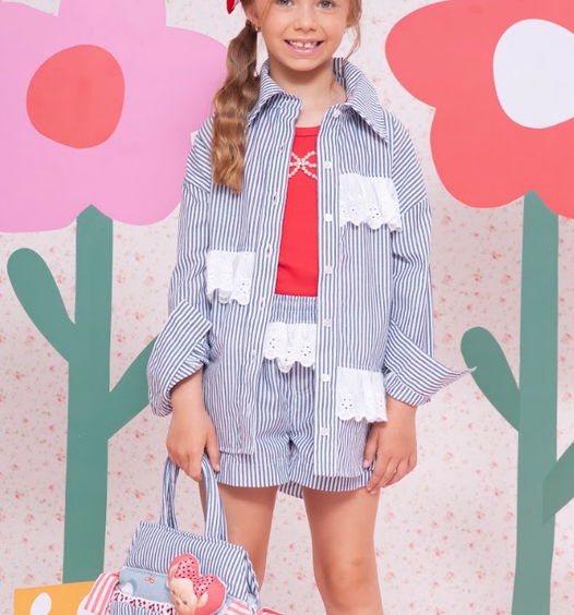 Conjunto Infantil Camisa Listrada com Babados Urso Costas Short Listrado com Babados - Pituchinhus