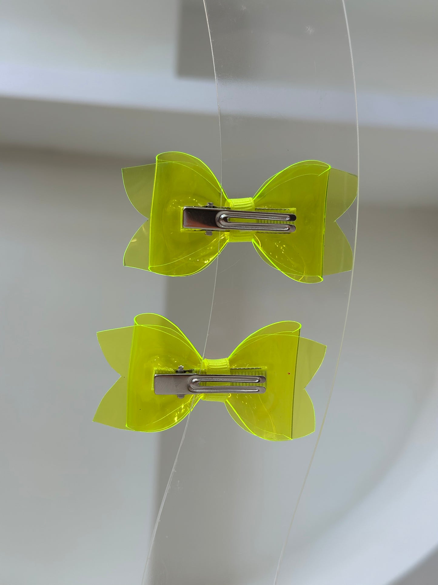 Prendedor Infantil Lais Neon Amarelo Fluor - Siri Kids