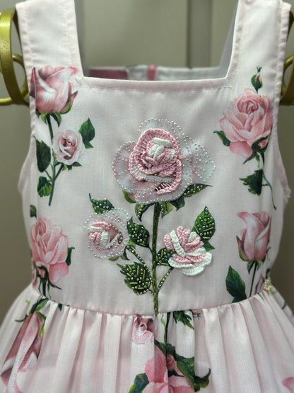 Vestido Infantil Algodão Rodado Floral Rosa Bordado Manual e Strass Rosa - Luluzinha