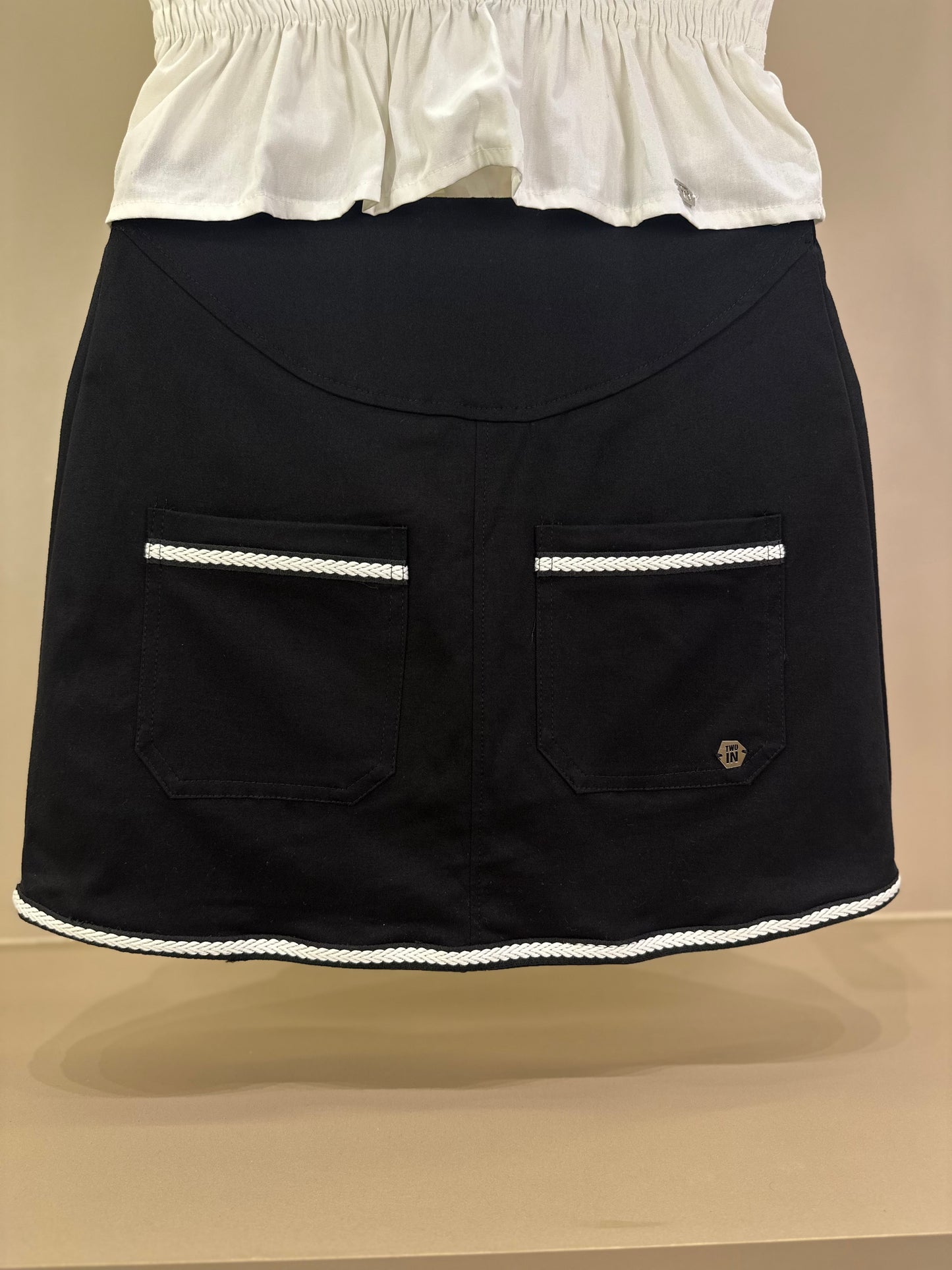 Conjunto Teen Blusa Tricoline Elástico Cintura e Saia Detalhes Bolsos - Two In