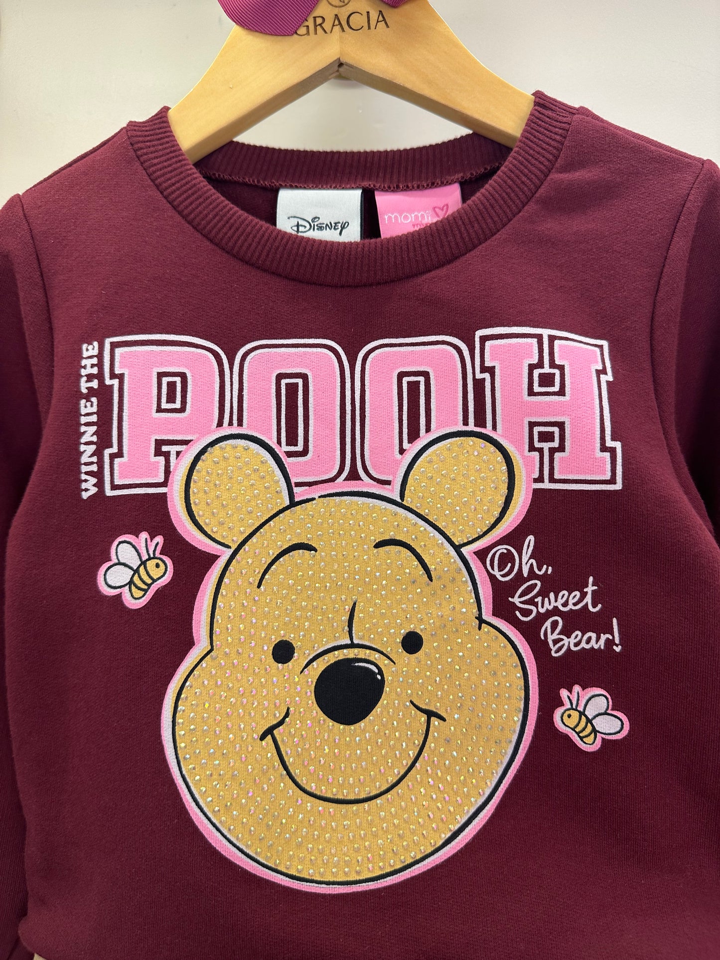 Conjunto Infantil Feminino Casaco Moletom Pooh Cranberry Juice com Saia Sarja de Pregas Bege Escuro Casual - Momi
