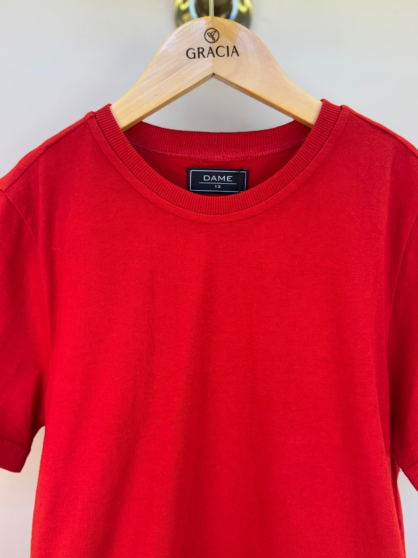 Camiseta abaulada Red Dame