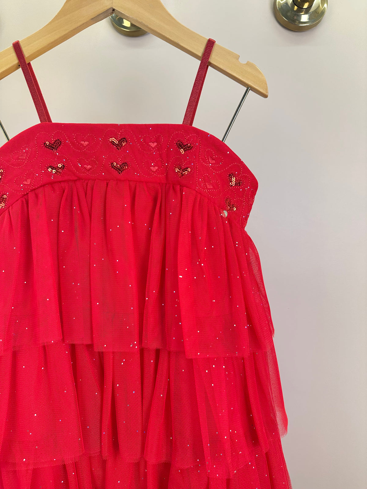 Vestido Infantil Babados Em Camadas Com Paetês Vermelho - Petit Cherie