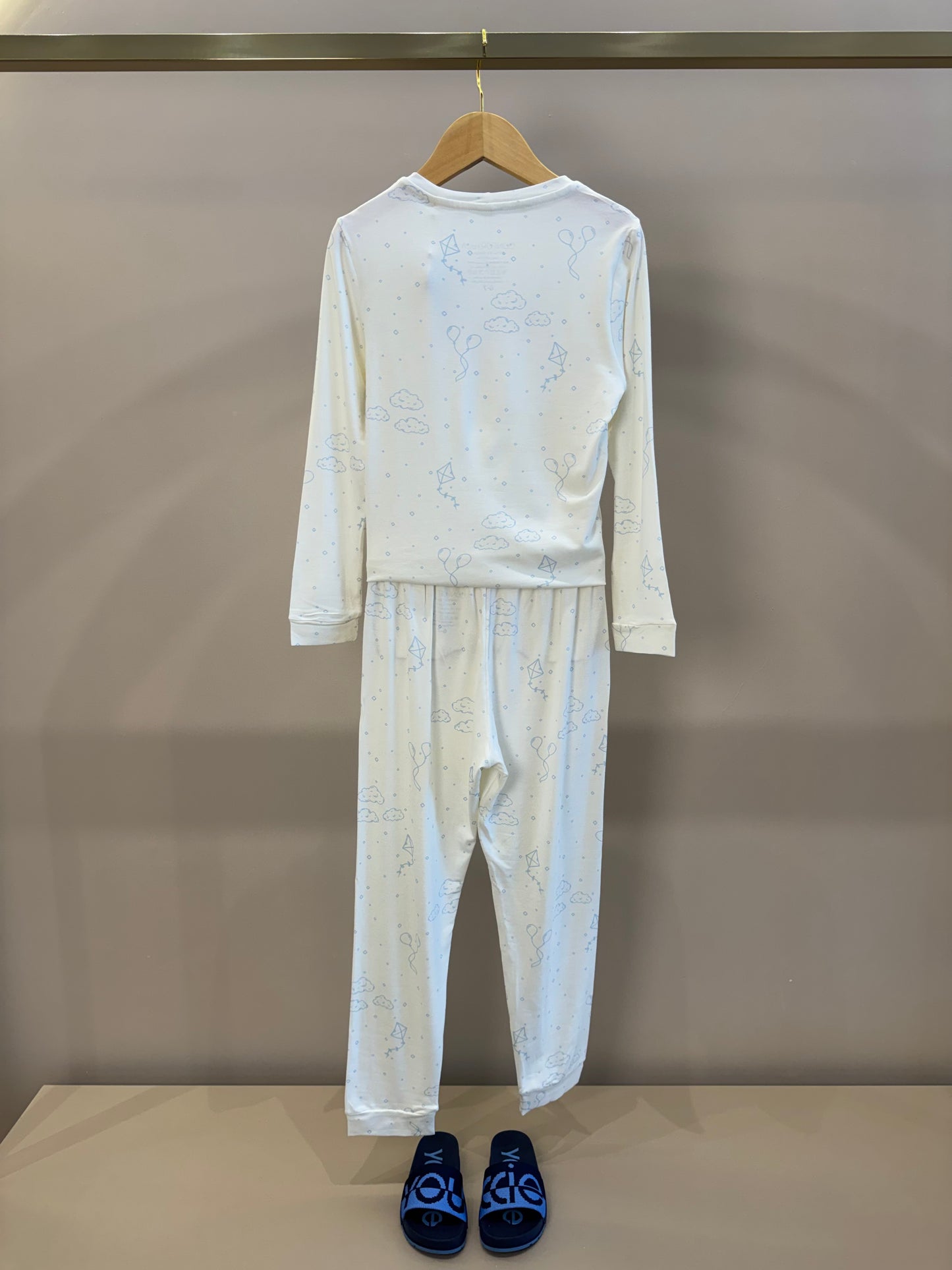 Pijama Infantil Comfy Blusa ML e Calça Sky Off White - Conforteca