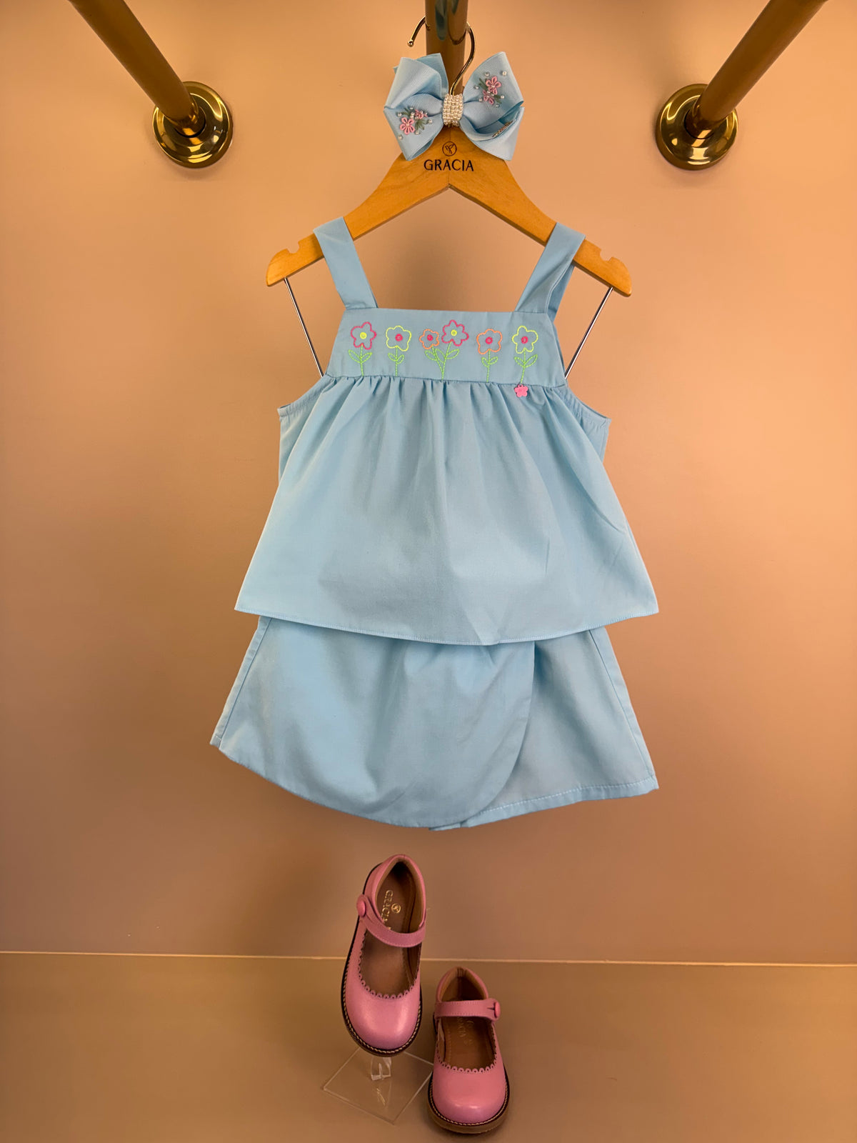 Conjunto Infantil Azul Claro Blusa Bordado Floral e Shorts Saia - Mon Sucré