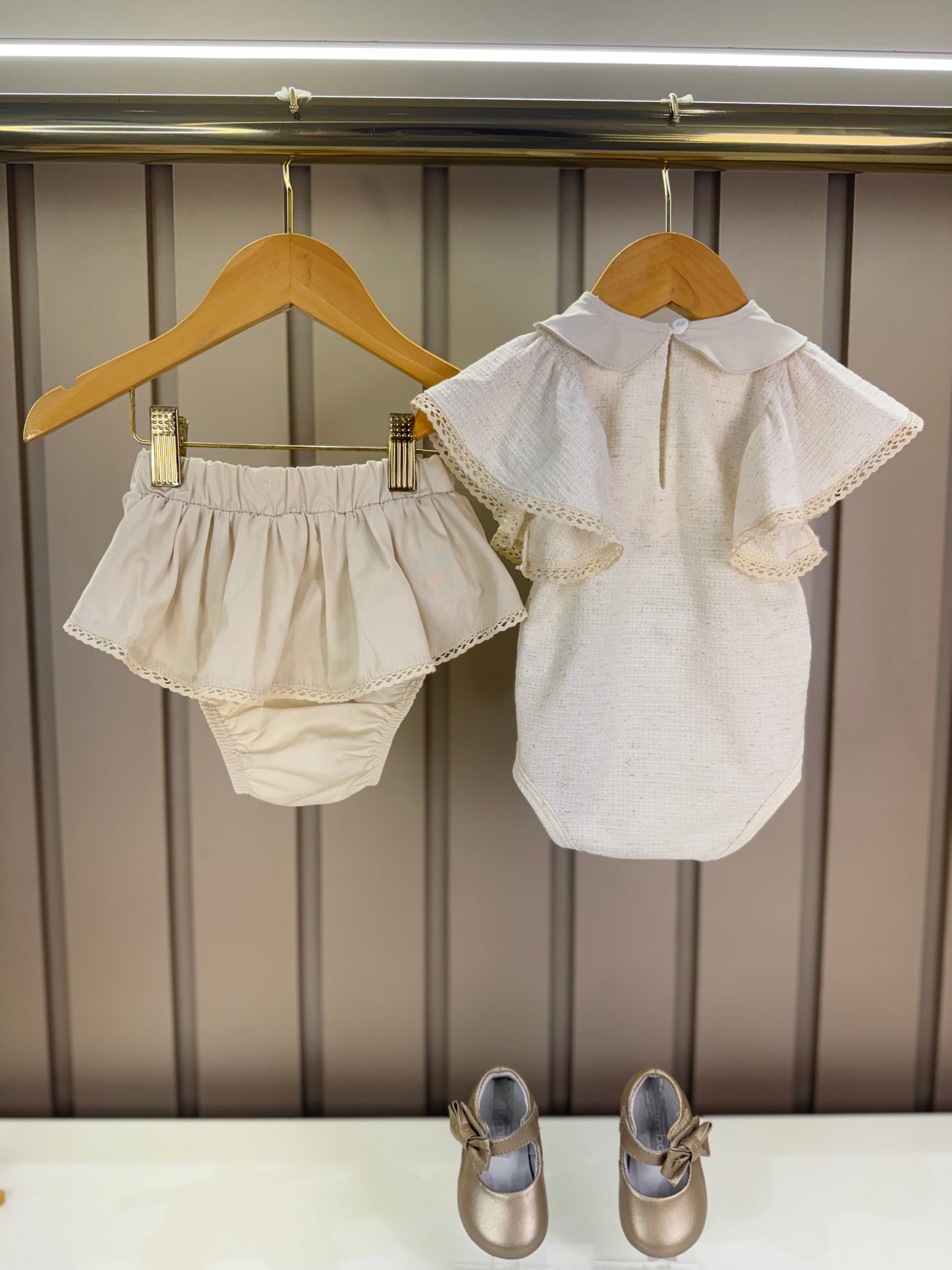 Conjunto Bebê Body Golinha e Calcinha Babado Pérola - Charpey