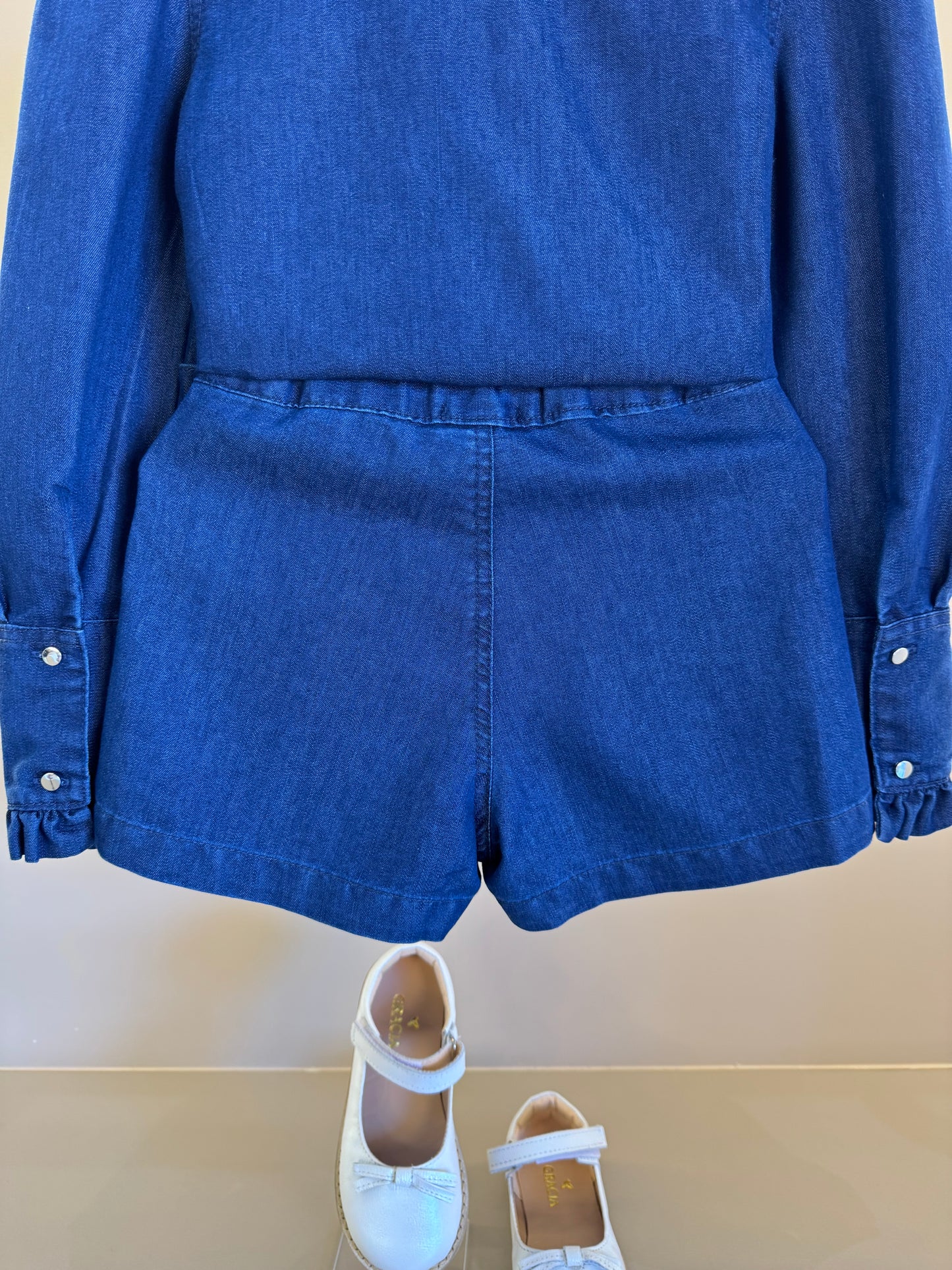 Conjunto Infantil Camisa Jeans Leve ML Gola Bordada Flores e Shorts-saia Jeans Bordada Flores - Luluzinha