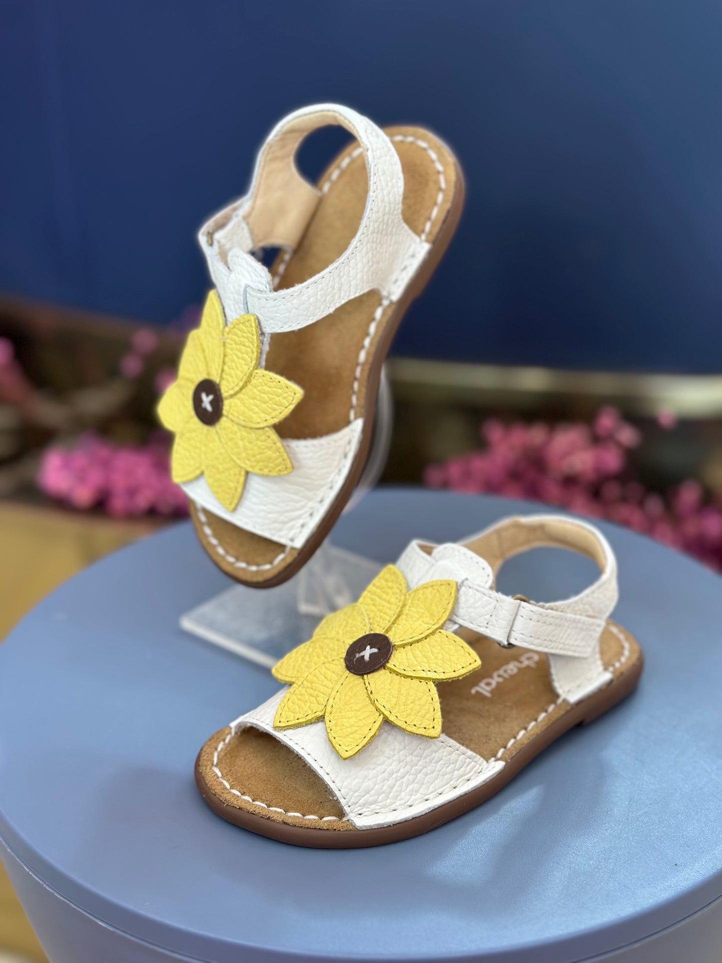 Sandália Infantil Carrossel Blanche Flor Margarida - Petit Cheval