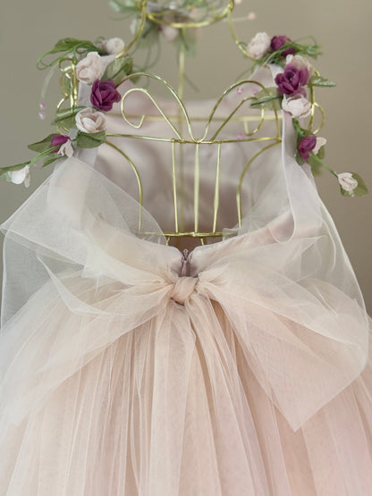 Vestido Infantil Festa Costas Trançadas e Flores Bordadas