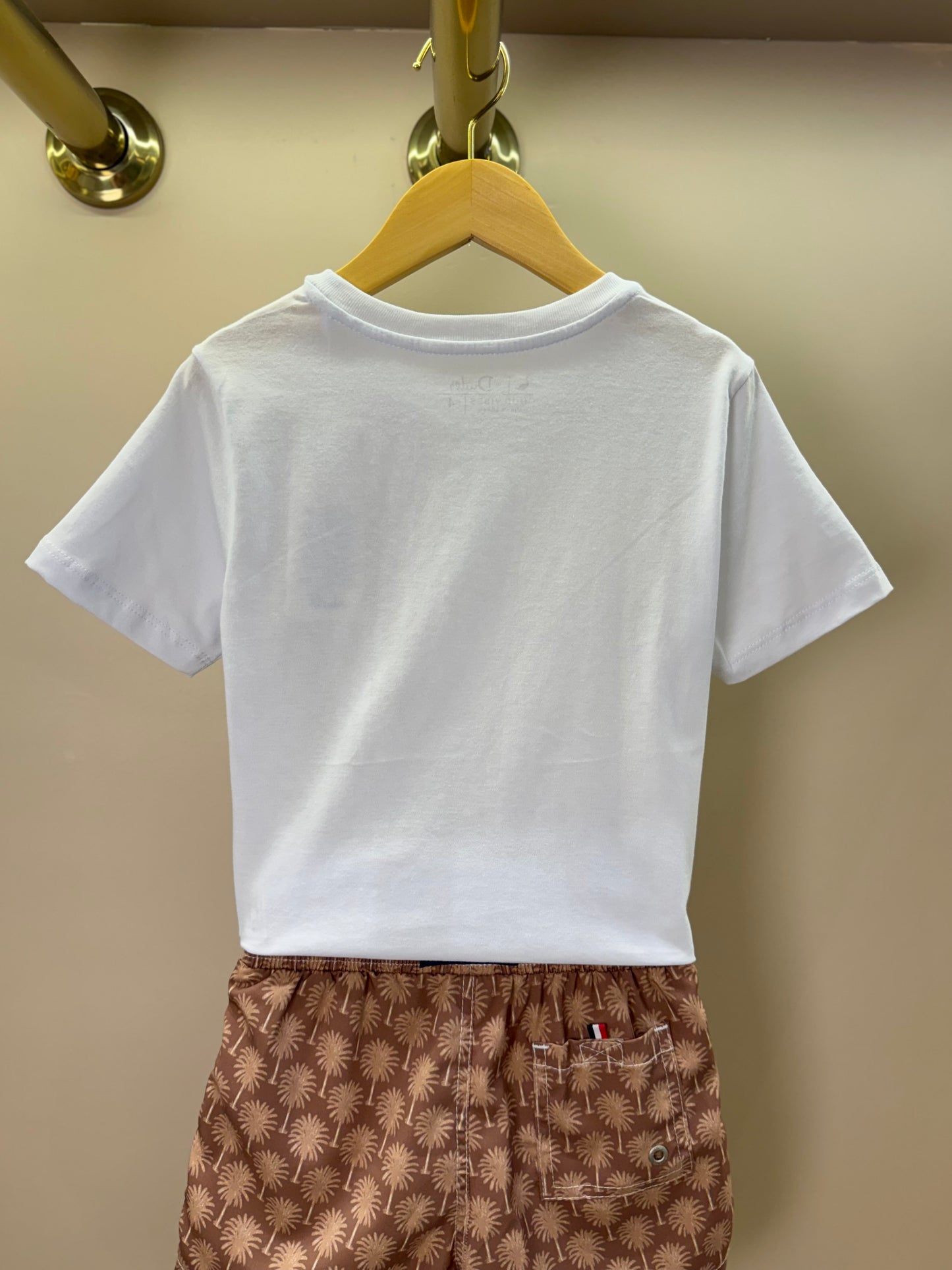 Conjunto Infantil Camiseta Branca e Shorts Coqueiros Bege - Dudes