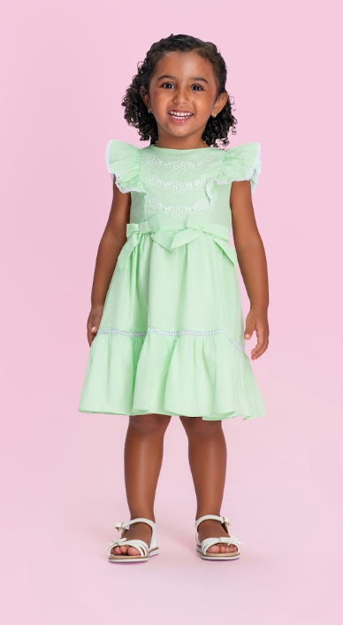 Vestido Infantil Verde Bordado Floral Babados Manga e Laços - Petit Cherie