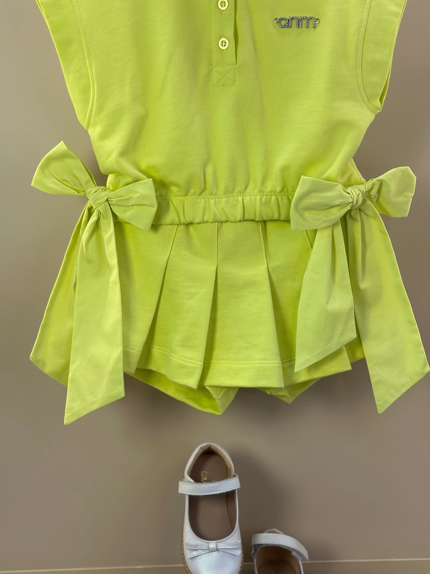 Conjunto Infantil Blusa Laços Laterais e Saia-shorts Pregas Verde Melão - Animê