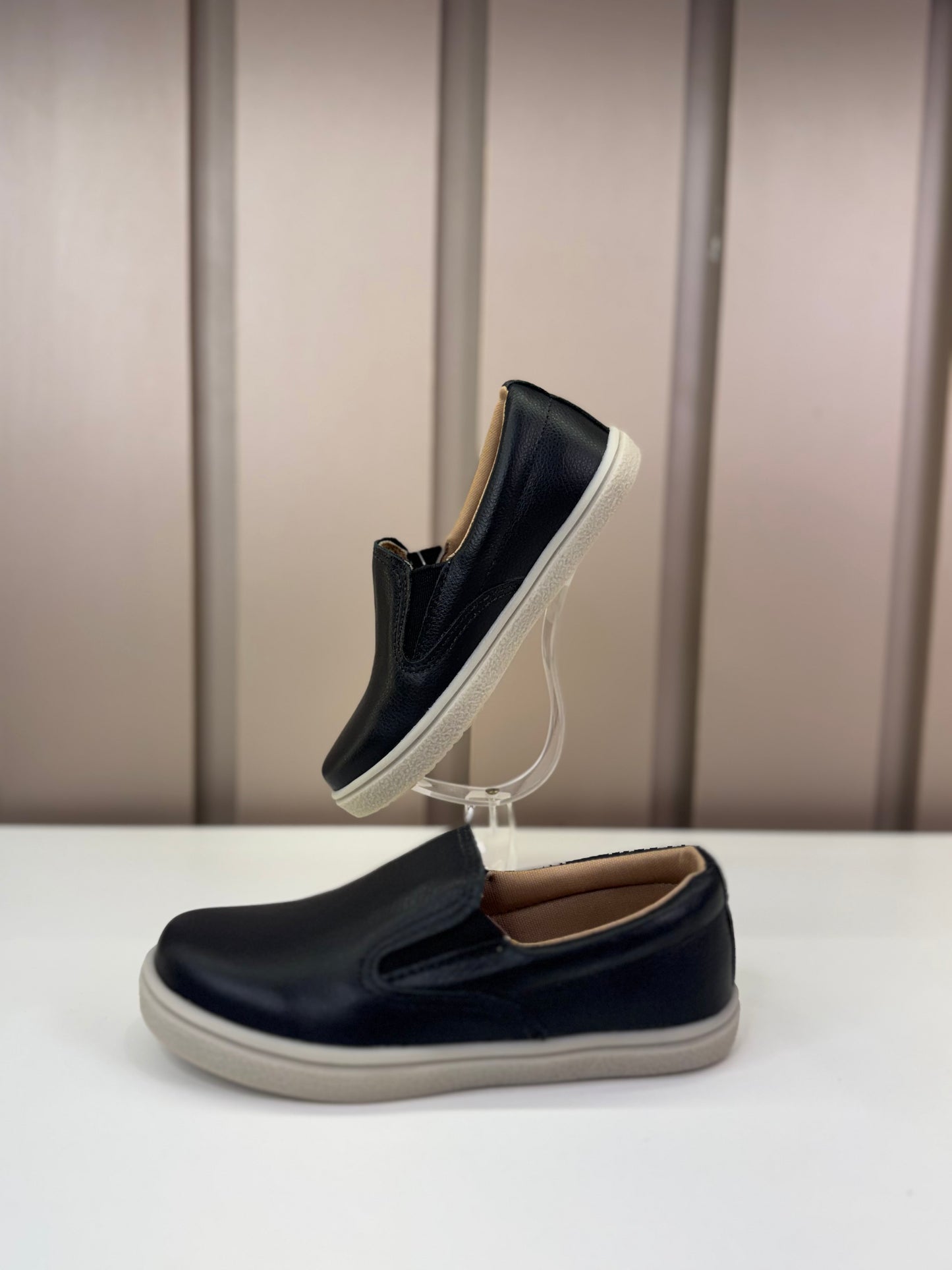SlipOn Alegria Black - Gracia