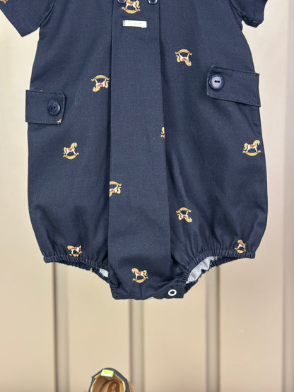 Pimpão Bebê Clássico Preto Gola Branca Bordada Cavalinho - Roana