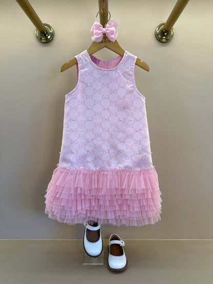 Vestido infantil Acetinado Monograma com Babados - Luluzinha