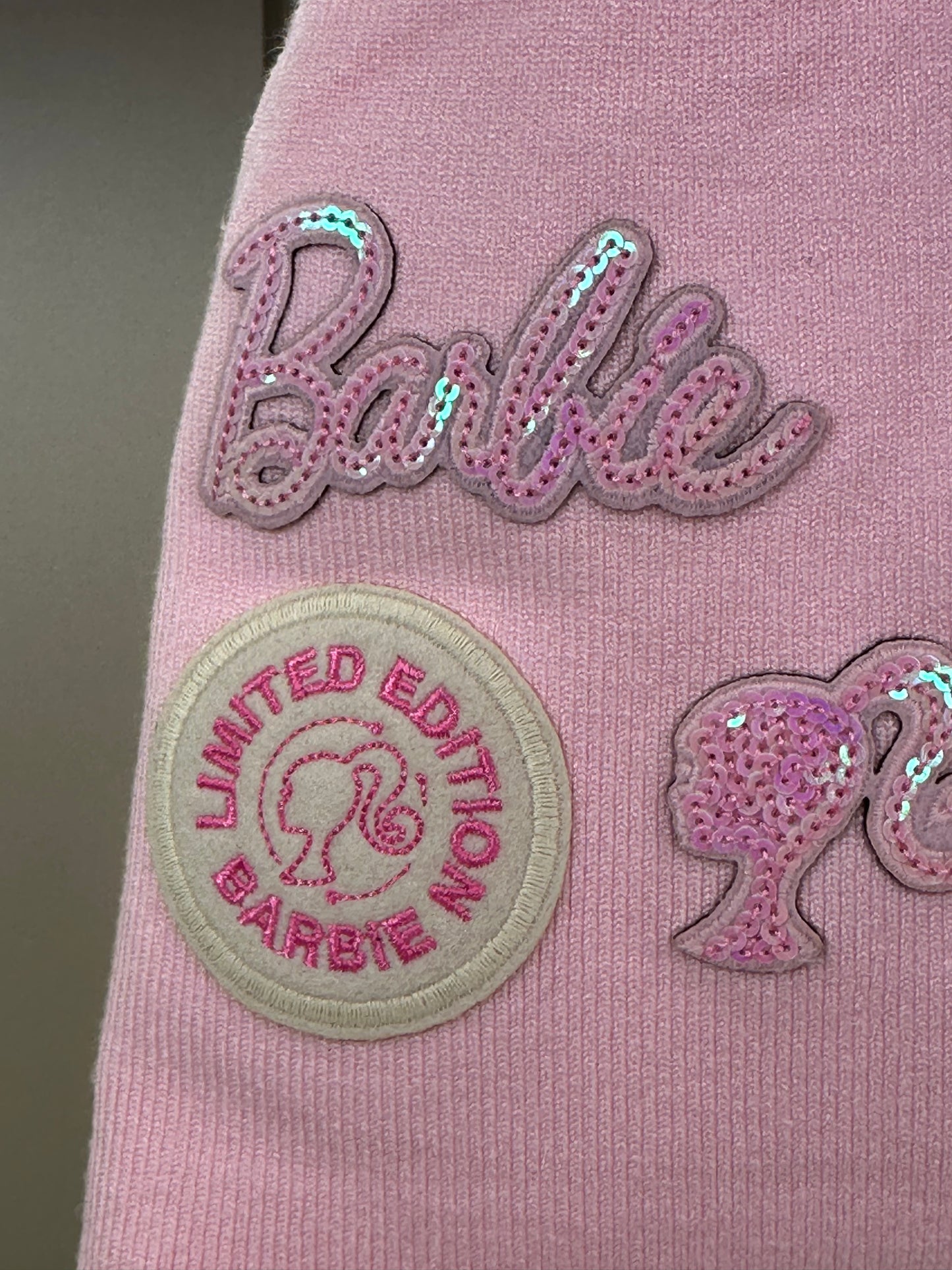 Touca Infantil Tricot Multipatches Barbie Sugar Rose - Pituchinhus