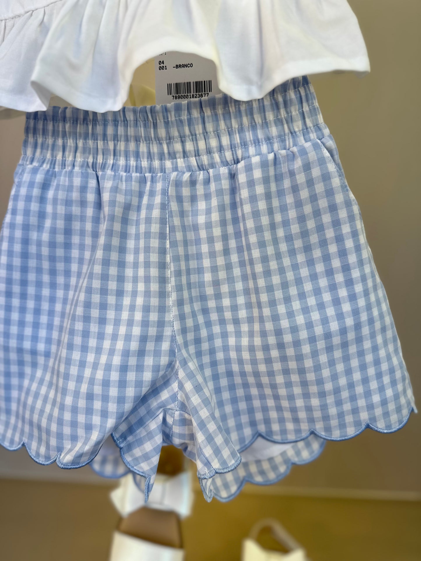 Conjunto Infantil Blusa Aplicações Flores e Shorts Xadrez Azul - Luluzinha