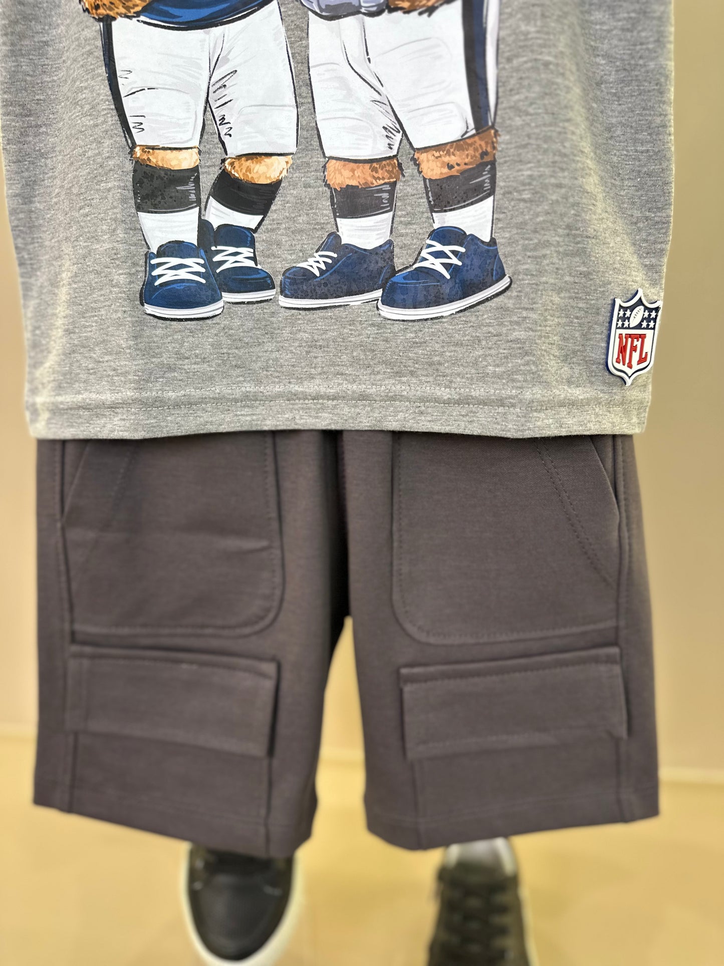 Conjunto Infantil Camiseta Algodão Teddy Philadelphia NFL Cinza e Bermuda Suedine Algodão Bolsos Grafite - Dame