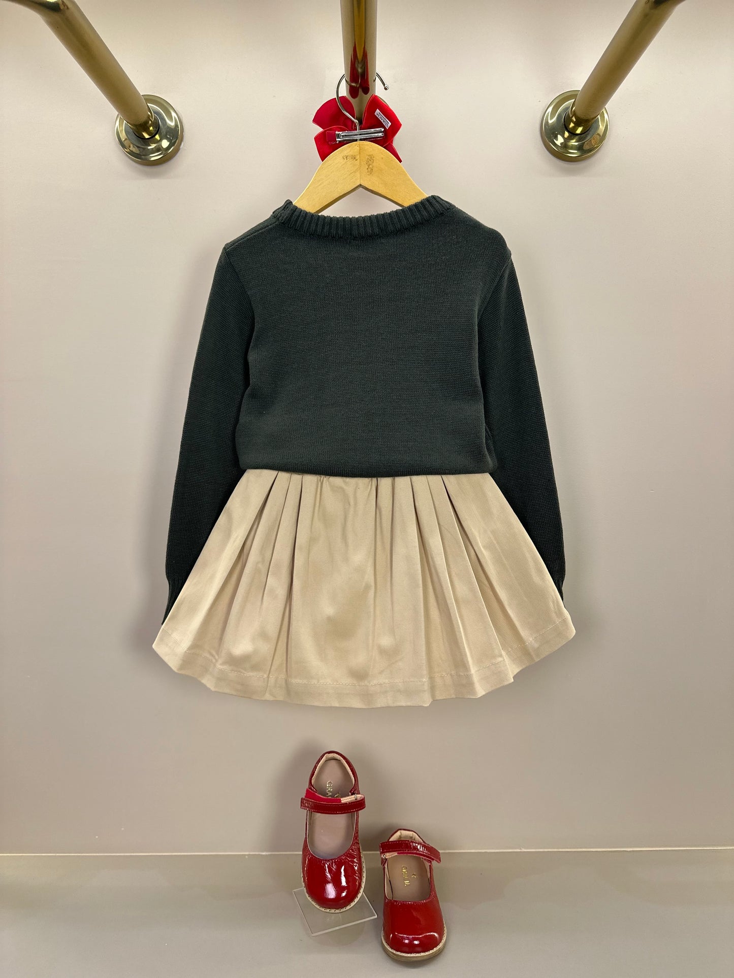 Saia-shorts Infantil Sarja Pregas Cós Tricot Bege - Um Mais Um