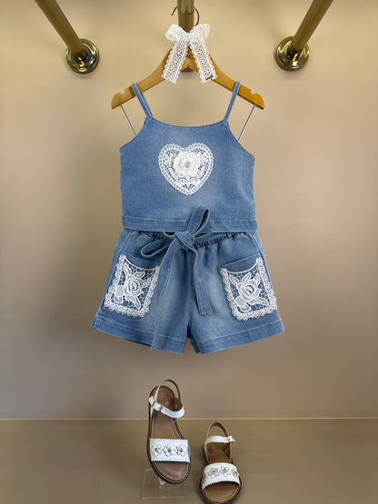 Conjunto Infantil Jeans Blusa Detalhes Em Renda e Shorts Cargo - Gabriela Aquarela