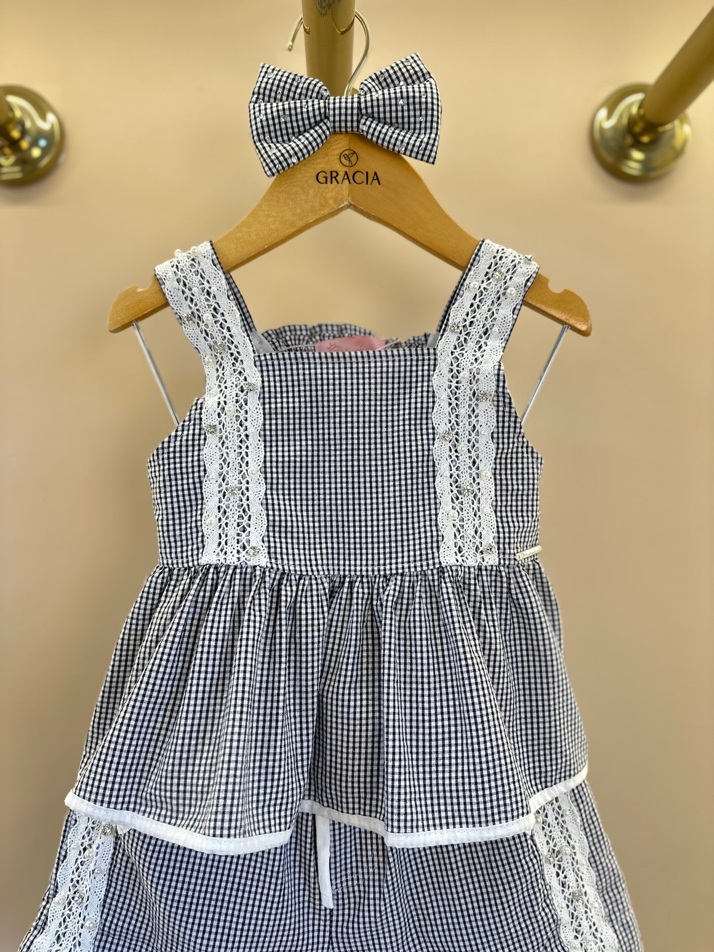 Conjunto Infantil Algodão Blusa Xadrez Renda Bordada e Shorts Xadrez Bordado e Renda - Pituchinhus