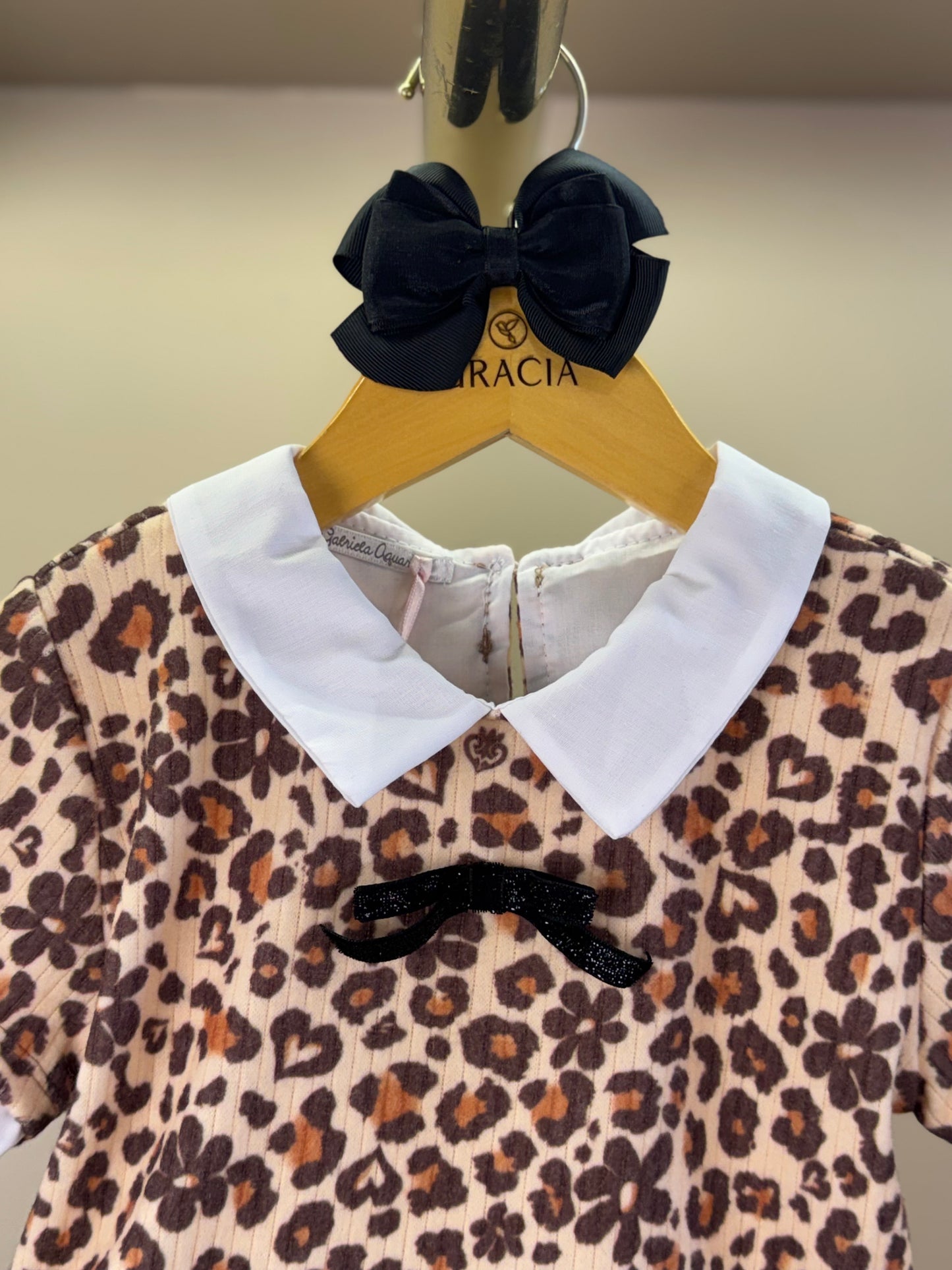 Conjunto Infantil Blusa Estampa Oncinha e Saia-Short Like Leather Preto - Gabriela Aquarela