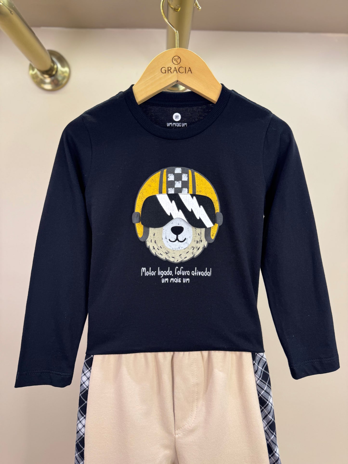 Conjunto Bebê Camiseta Algodão Ursinho Óculos Preta e Calça Moletom Bege - Um Mais Um