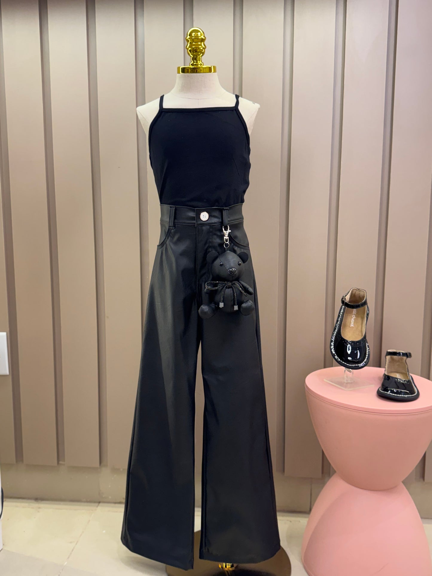 Conjunto Infantil Blusa Tule & Strass com Calça Wide Leg Couro Tech Pingente de Urso - Luluzinha