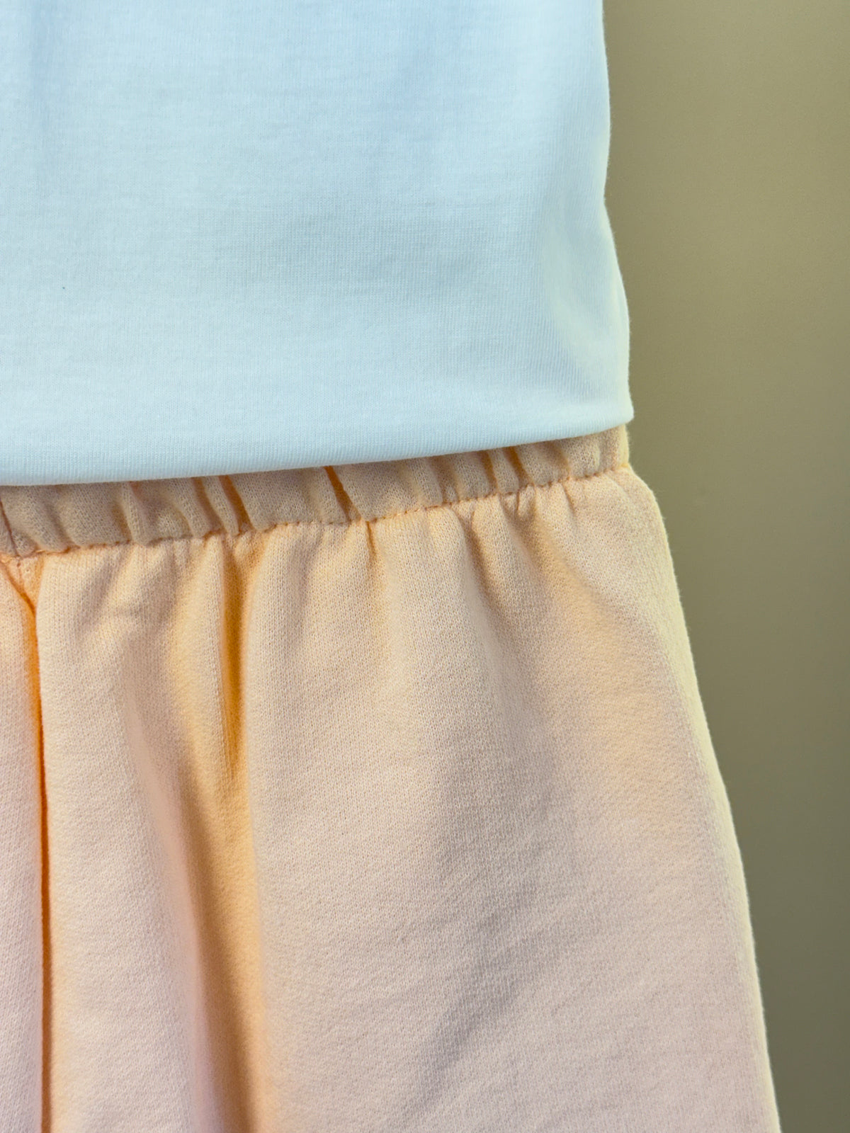 Conjunto Infantil Blusa Ursinha Com Strass e Shorts Moletom - Infanti