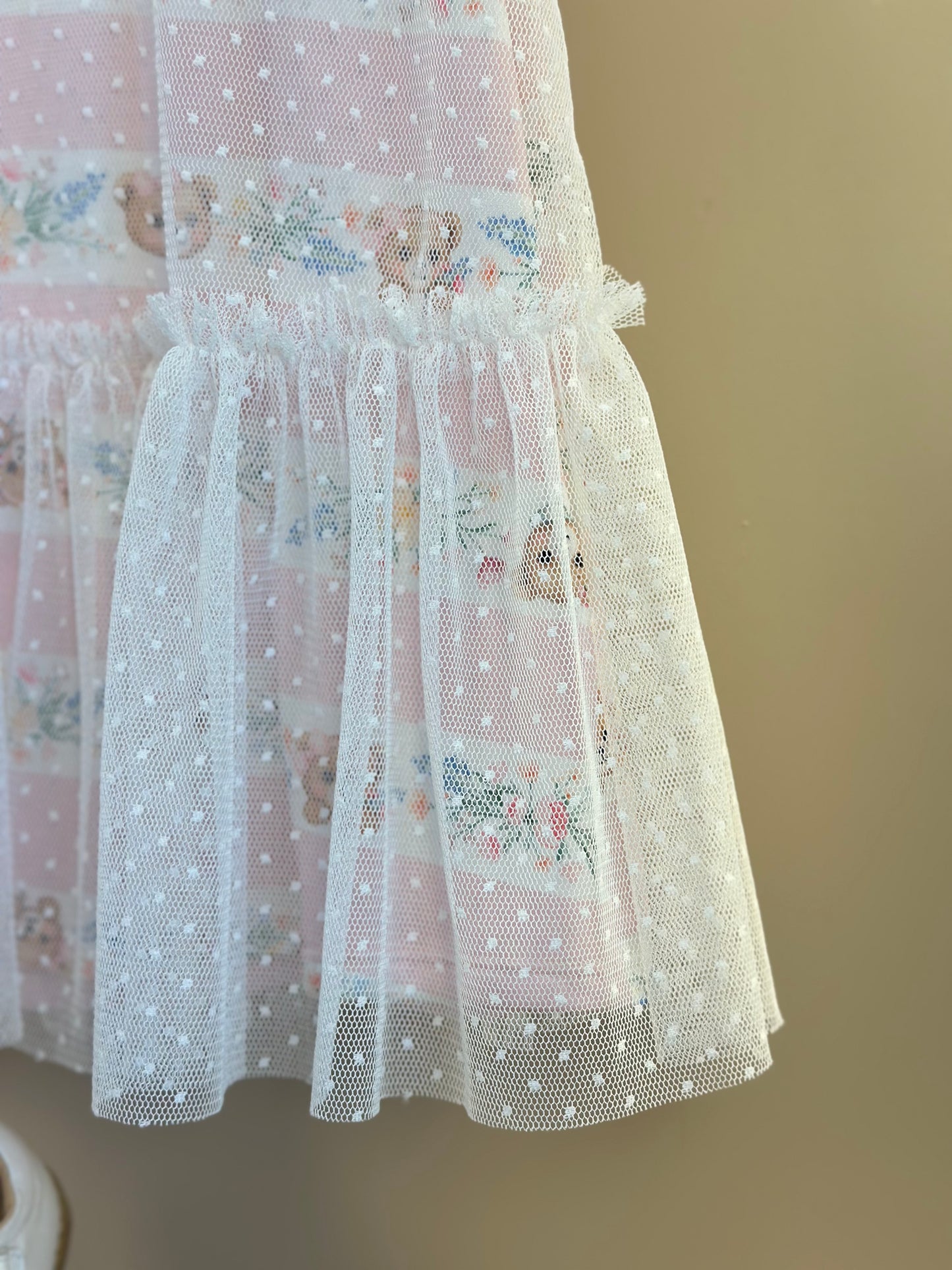 Vestido Infantil Trapézio Tule Poá Ursinha Bordado Lacinho Rosa - Petit Cherie