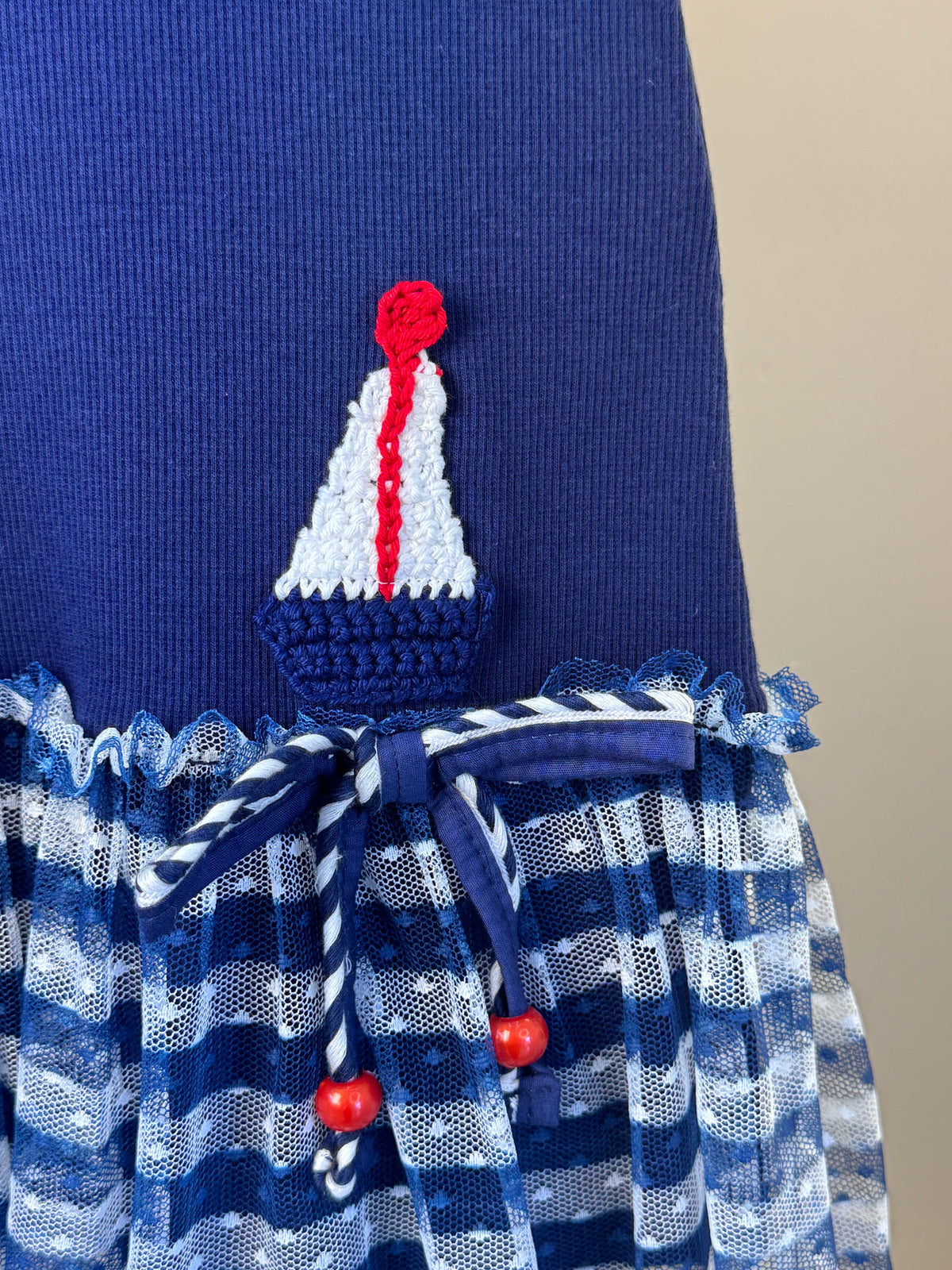 Vestido Infantil Tule Estampado Com Aplicação de Crochê e Laço de Vies - Luluzinha