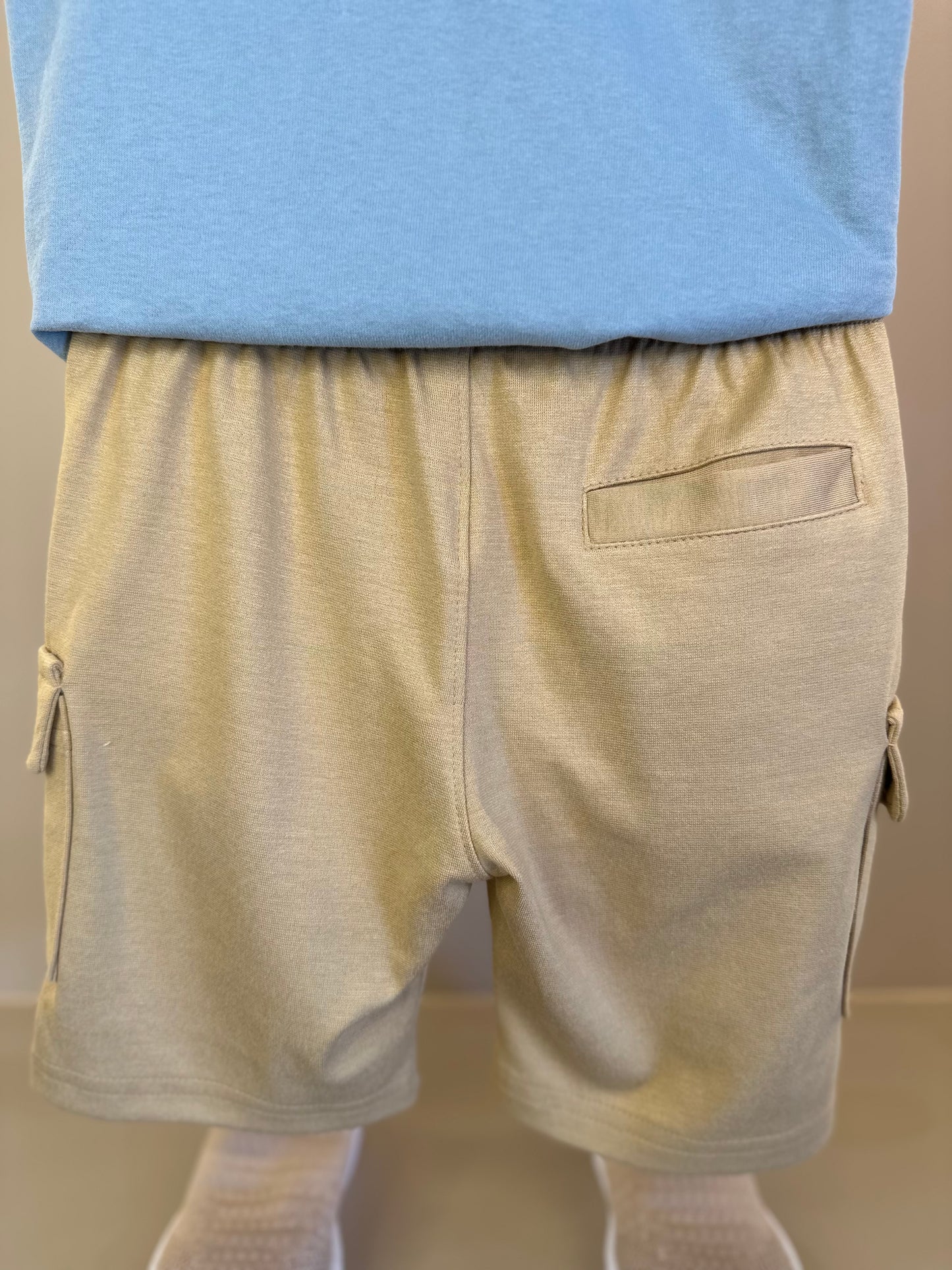 Conjunto Infantil Camiseta Algodão Teddy Conversível Malibu e Bermuda Ponto Roma Bolsos Cargo Bege - Dame