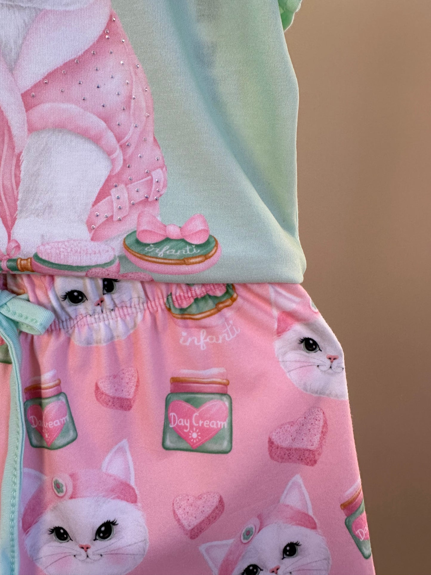 Pijama Infantil Blusa Gatinha Skin Care e Shorts Gatinha Rosa - Infanti