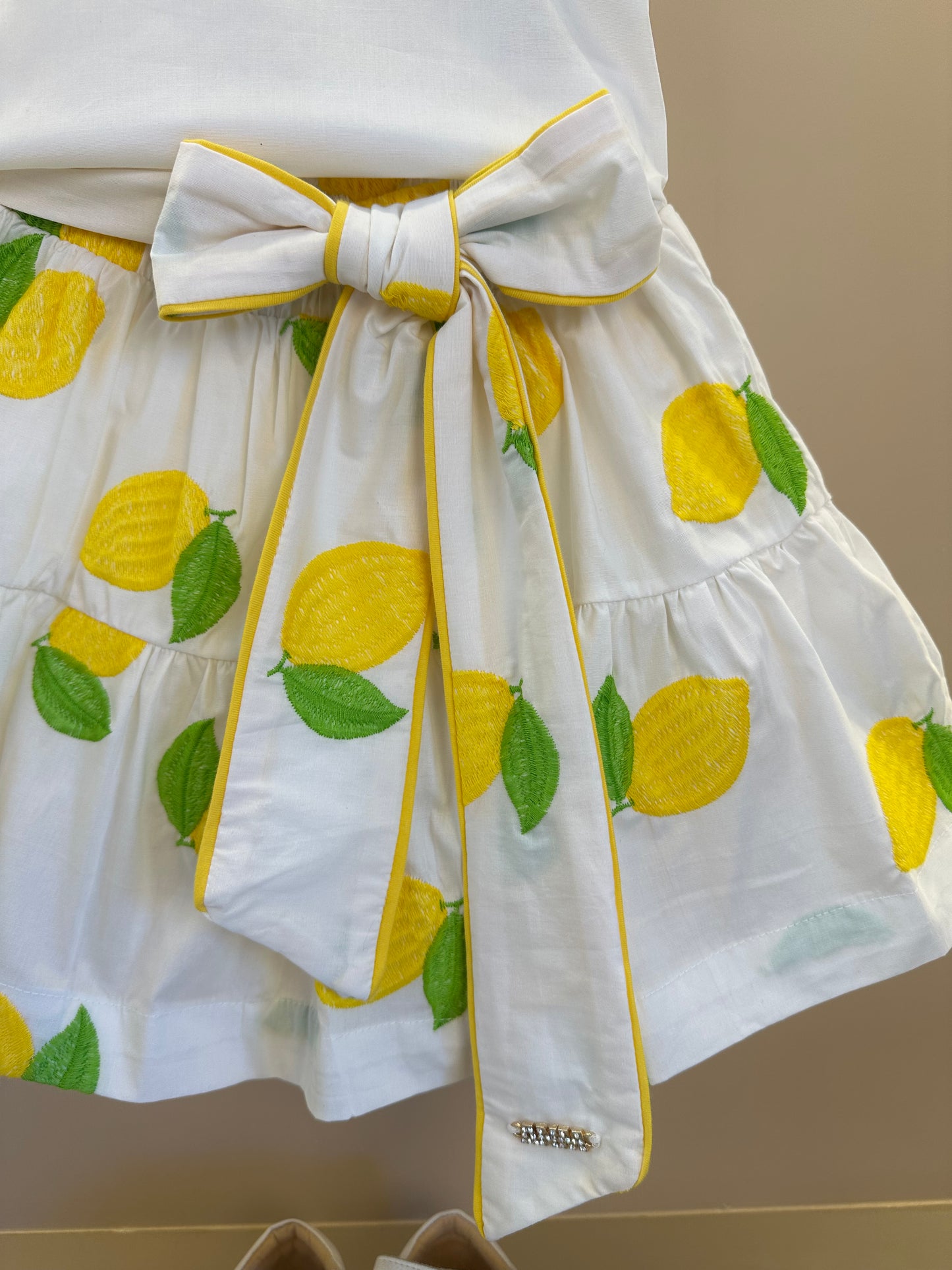 Conjunto Infantil Blusa Off e Saia Limões Soleil - Animê