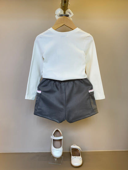 Conjunto Infantil Blusa ML Essential Things e Shorts Cinza Claro - Infanti