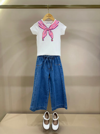 Conjunto Infantil Blusa Lenço Estampado Amarrado Na Gola e Calça Jeans Wide Leg Cós Alto Com Elástico - Momi