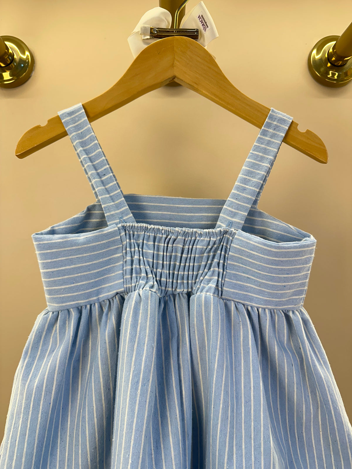 Vestido Infantil Rodado Alças Largas Saia Aplicado Na Frente