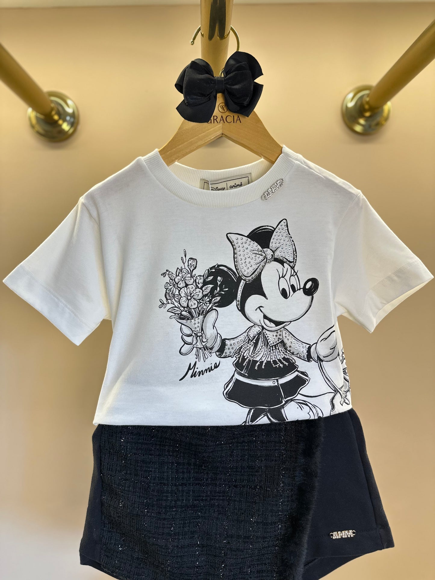 Conjunto Infantil Blusa Minnie Buquê & Mickey Pérola e Shorts Conceito Tweed Preto - Animê