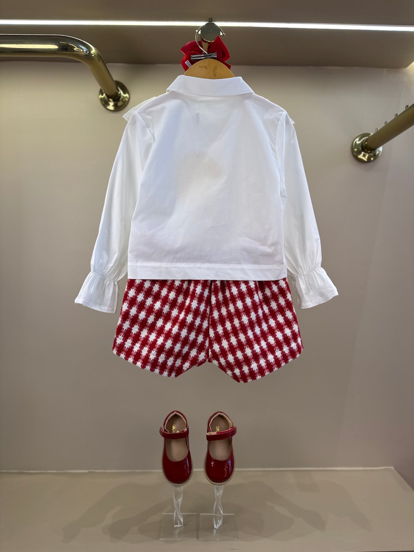 Conjunto Infantil Camisa Conceito Borboleta Off White e Shorts-saia Conceito Tweed Xadrez Vermelho - Animê