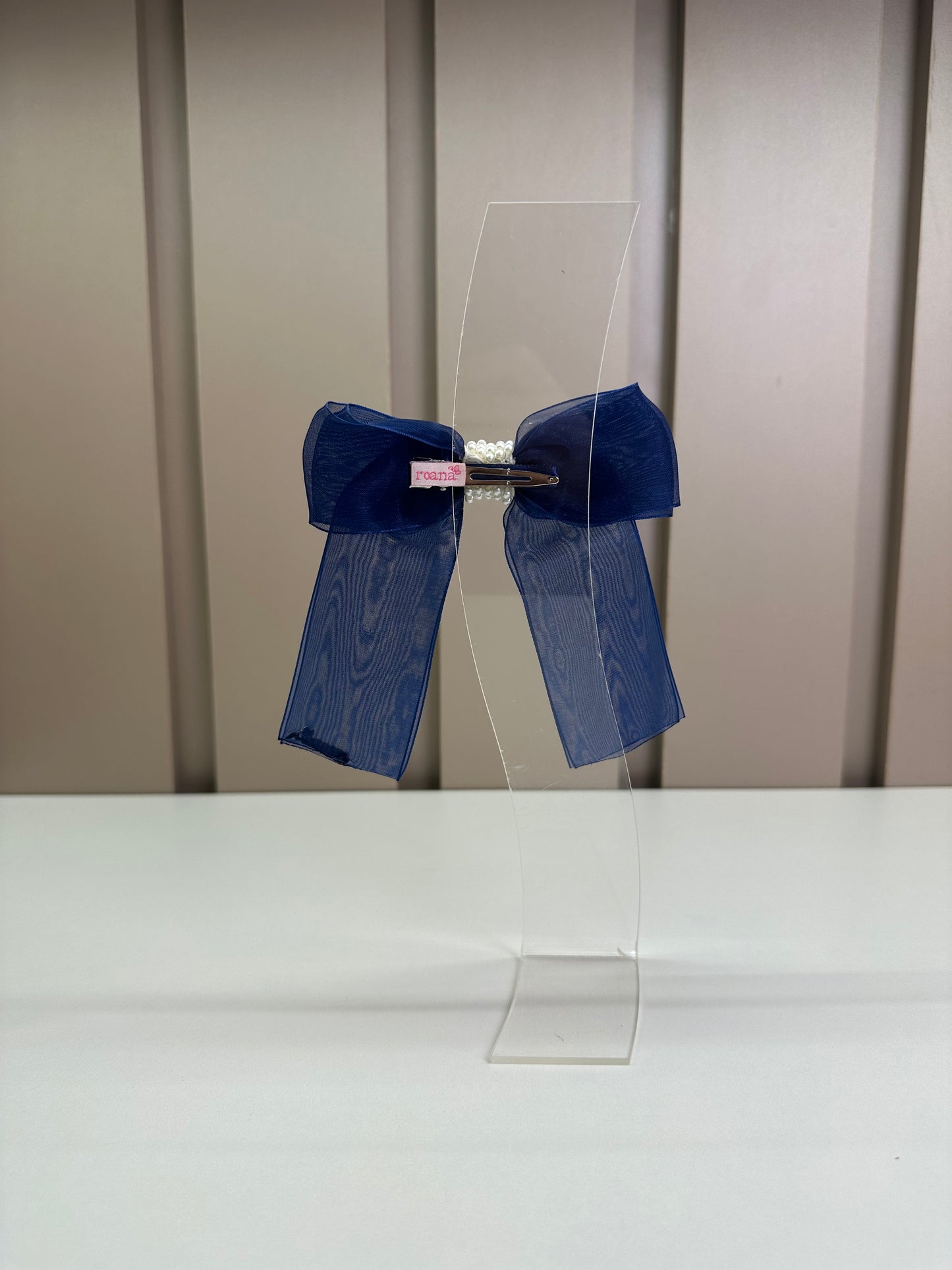 Laço Infantil Organza Azul Marinho Miolo Pérolas - Roana