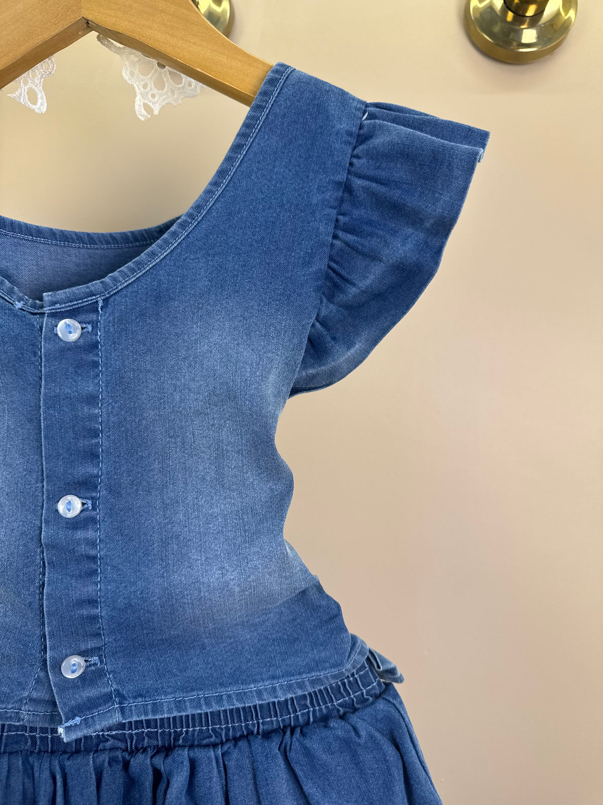 Conjunto Infantil Blusa Jeans Strass e Saia Laços Laterais Bordado Com Pérolas - Gabriela Aquarela