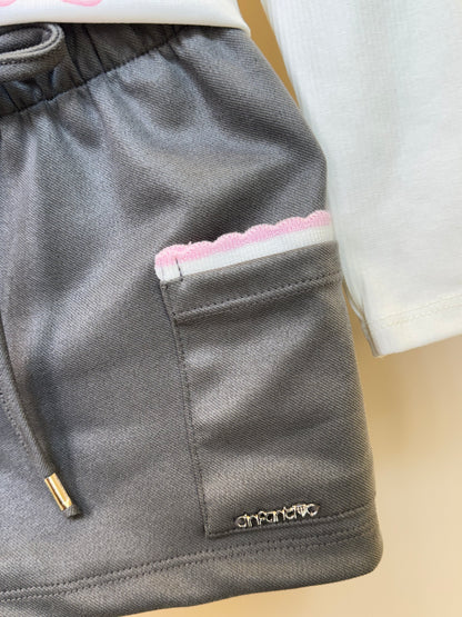 Conjunto Infantil Blusa ML Essential Things e Shorts Cinza Claro - Infanti