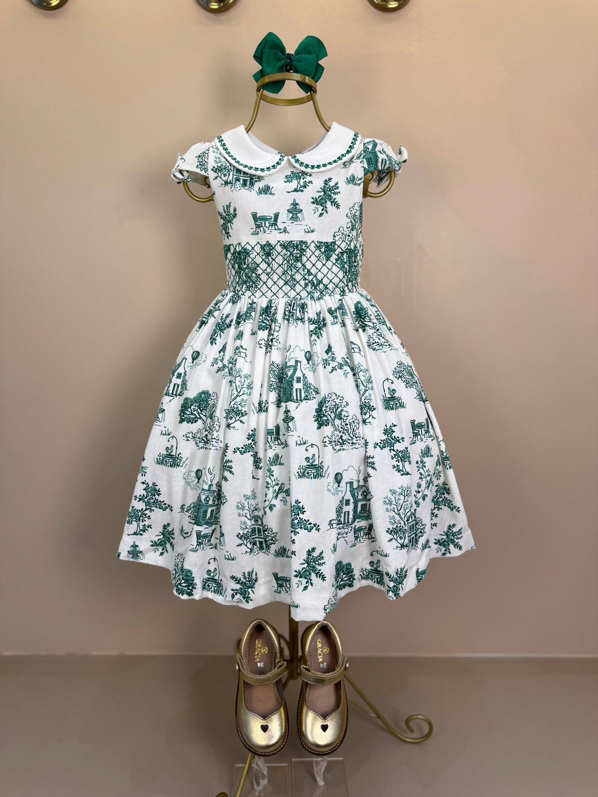 Vestido Infantil Linho Bordado Florais Verde - Petit Cherie