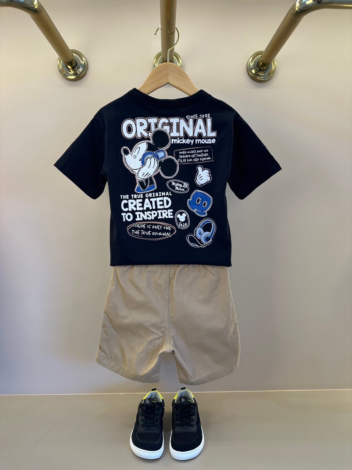 Conjunto Infantil T - Shirt Disney Mickey Mouse e Bermuda - Youccie