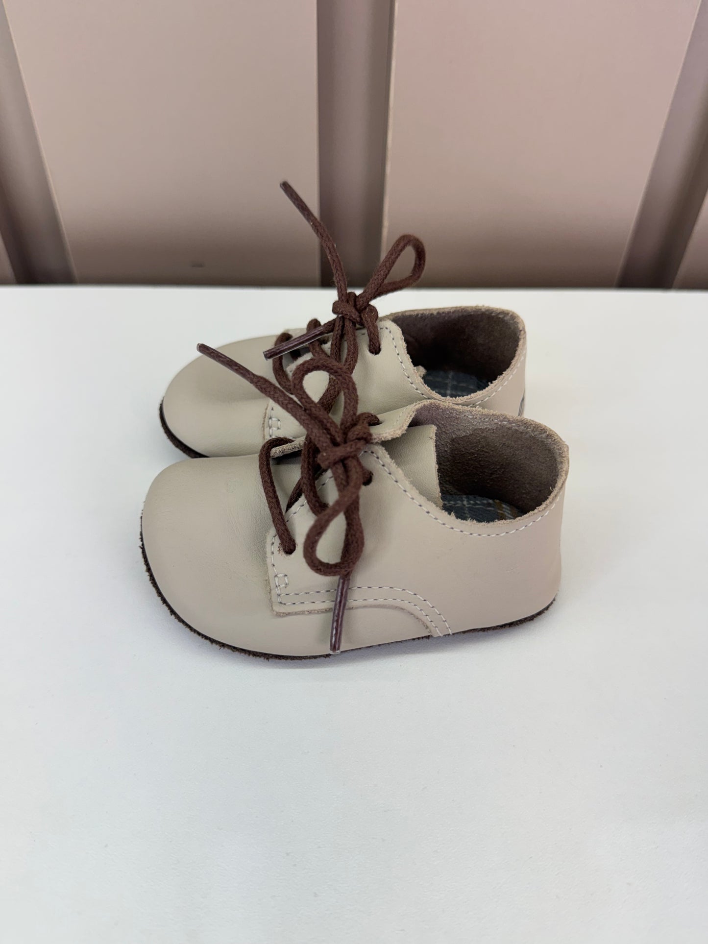 Sapato Bebê Balão Couro Areia - Petit Cheval