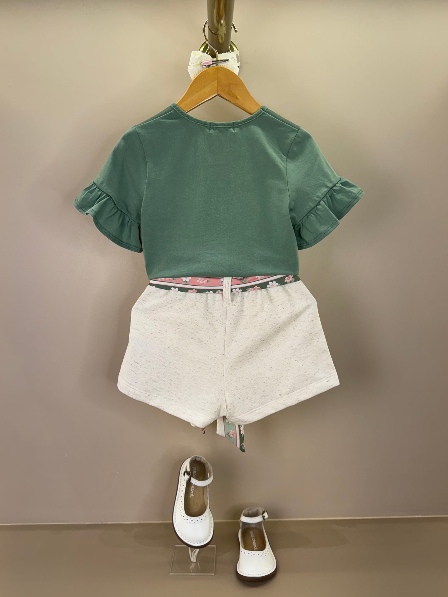 Conjunto Infantil Blusa Boxy Esquila de Lacinho e Shorts Verde Ultramarine - Infanti