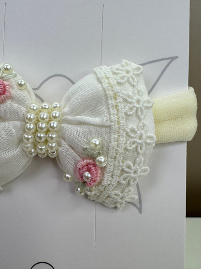 Faixinha Bebê  Laço Bordado Com Pérolas  Off White - Roana