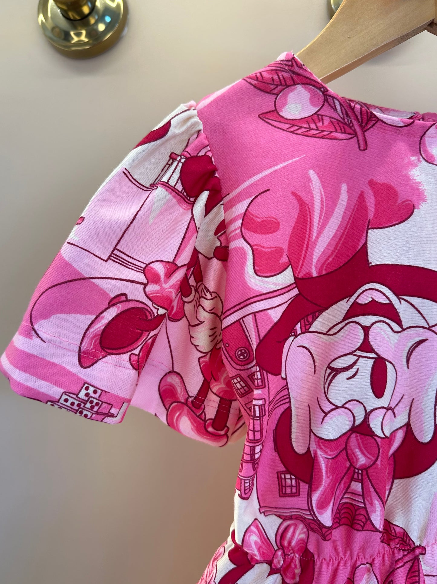 Conjunto Infantil  Blusa Minnie Mundo e Saia Minnie - Animê